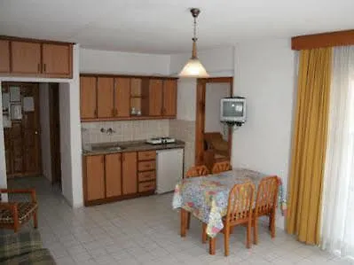 Yeniacun Hotel de apartamente 4*