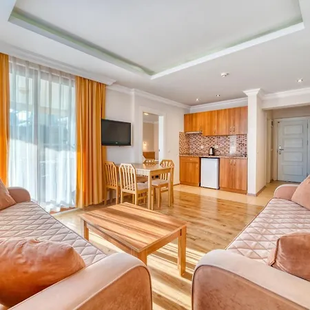 耶尼亚俊公寓式酒店 4*