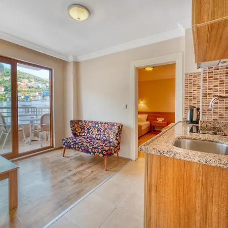 耶尼亚俊公寓式酒店 4*